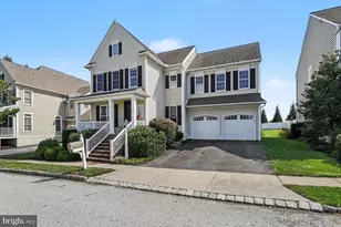 7 Thistle Grn, Lancaster, PA 17602 - Photo 3
