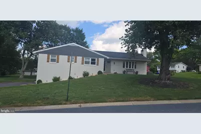 293 Tennyson Drive, Lancaster, PA 17602 - Photo 1