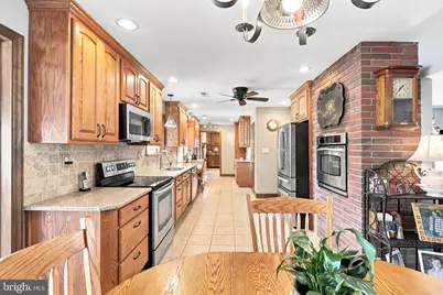 215 Wynwood Drive, Willow Street, PA 17584 - Photo 11
