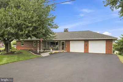 215 Wynwood Drive, Willow Street, PA 17584 - Photo 3