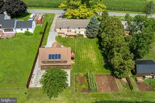2542 Siegrist Rd, Ronks, PA 17572 - Photo 7