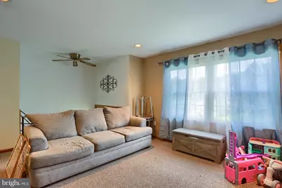1526 Princess Anne Drive, Lancaster, PA 17601 - Photo 5
