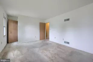 208 Fairfax Dr, Lancaster, PA 17603 - Photo 15