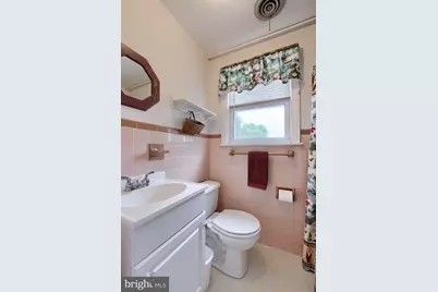 215 Main Street, Akron, PA 17501 - Photo 29