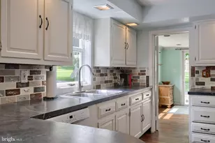 925 Maple St, Lititz, PA 17543 - Photo 19