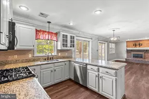 2022 Walfield Dr, Lancaster, PA 17601 - Photo 7