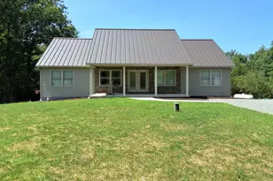 1689 Reading Rd, Mohnton, PA 19540 - Photo 1