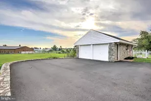 844 W Swartzville Rd, Reinholds, PA 17569 - Photo 3