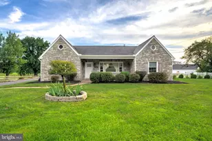 844 W Swartzville Rd, Reinholds, PA 17569 - Photo 1