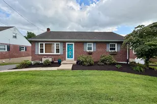 36 W Charlotte St, Millersville, PA 17551 - Photo 1