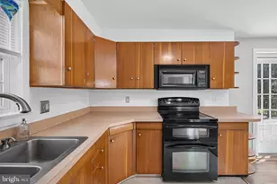 36 W Charlotte St, Millersville, PA 17551 - Photo 5