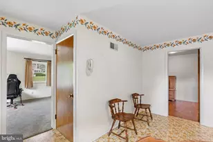 318 Diller Dr, Akron, PA 17501 - Photo 9