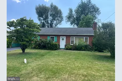 422 Redwood Drive, Lancaster, PA 17603 - Photo 1