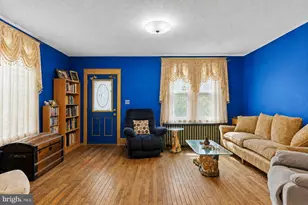 19 S Custer Ave, New Holland, PA 17557 - Photo 5