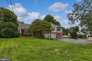 698 W Church Rd, Ephrata, PA 17522 - Photo 3