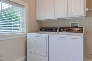 656 Crestgate Pl, Millersville, PA 17551 - Photo 7