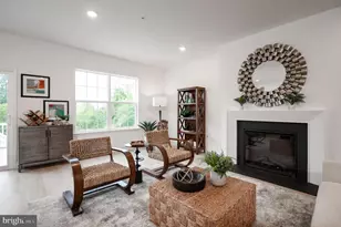 2444 Spring Water Cir, Lancaster, PA 17601 - Photo 5