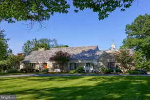 1535 Country Club Dr, Lancaster, PA 17601 - Photo 1