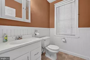 832 Village Rd, Lancaster, PA 17602 - Photo 17