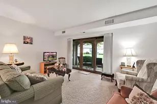 36 Valleybrook Dr, Lancaster, PA 17601 - Photo 9