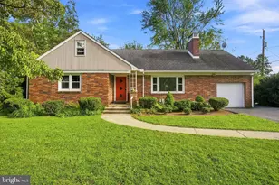 332 Ruth Ridge Dr, Lancaster, PA 17601 - Photo 1
