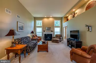 128 Kilgannon Ln, Lancaster, PA 17603 - Photo 7