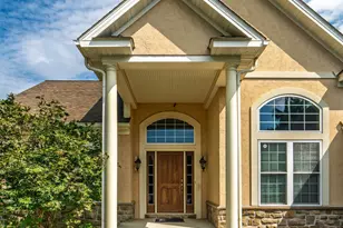128 Kilgannon Ln, Lancaster, PA 17603 - Photo 1