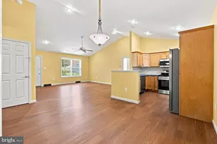 1175 Willow Creek Dr, Mount Joy, PA 17552 - Photo 5