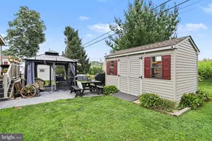132 Amber Cir, New Holland, PA 17557 - Photo 29
