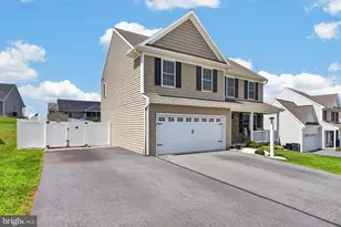 321 Darlington Ct, New Providence, PA 17560 - Photo 3
