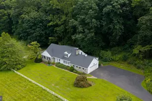 821 Timberline Dr, Gap, PA 17527 - Photo 9