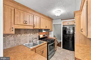 711 Skyline Dr, Lancaster, PA 17601 - Photo 13