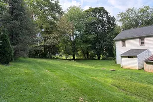 1055 Rawlinsville Rd, Willow Street, PA 17584 - Photo 7