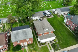 28 E Pine St, Ephrata, PA 17522 - Photo 9