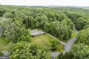 2225 Laurel Springs Dr, Narvon, PA 17555 - Photo 11