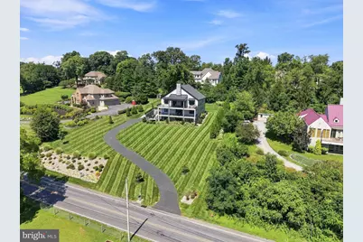 327 E Woods Drive, Lititz, PA 17543 - Photo 9