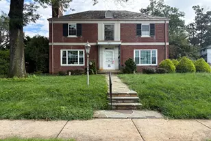 19 W King St, Ephrata, PA 17522 - Photo 1