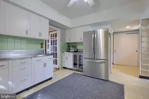 19 W King St, Ephrata, PA 17522 - Photo 15
