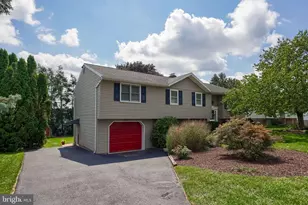434 Surrey Dr, Lancaster, PA 17601 - Photo 3