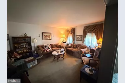 110 N Custer Avenue, New Holland, PA 17557 - Photo 5