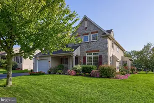 1077 Cambridge Dr, Manheim, PA 17545 - Photo 1