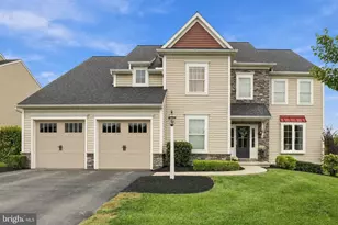 1405 Pennscott Dr, Landisville, PA 17538 - Photo 1