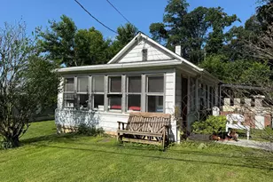 1045 Prospect Rd, Columbia, PA 17512 - Photo 1