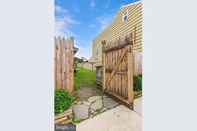 608 Manor Street, Columbia, PA 17512 - Photo 5
