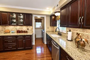410 Valleybrook Dr, Lancaster, PA 17601 - Photo 3