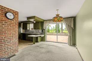301 E Lancaster Ave, Denver, PA 17517 - Photo 9