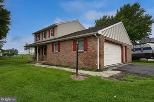 1920 Rockvale Rd, Lancaster, PA 17602 - Photo 5