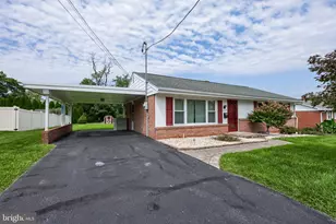 520 Lincoln Ave, Ephrata, PA 17522 - Photo 1