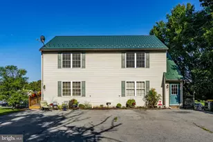 22 Park St, Stevens, PA 17578 - Photo 1