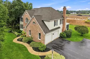 140 Olde Field Dr, Lititz, PA 17543 - Photo 3